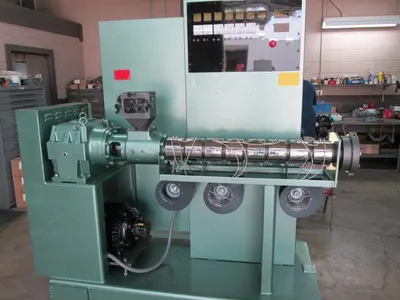 Welex, Model 200-24:1, 2" Extruder, L/D 24:1, Non-Vented, Air Cooled