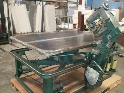 James Cash, Tape Edge Machine, 14" Mattress Capacity, Singer Sewing Head