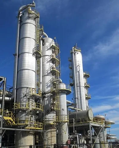 Confab, 1985, 53500 Gallons, 55 Trays, 10.5' x 80' Rectification Column