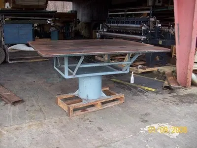 Mattress Build-Up Table, 360 Degree Rotation, 74x60x35 Inches