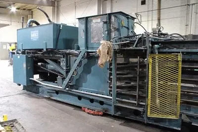 American, 13737, Auto Tie Baler, 125 HP, 30x44 in Chute, 40x30 in Bale Size
