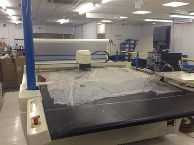 Lectra, Vector Auto 2500, 1998, Cutting Width 70 Inches, Cutting Length 69 Inches, Operational Cutting Height 1 Inch