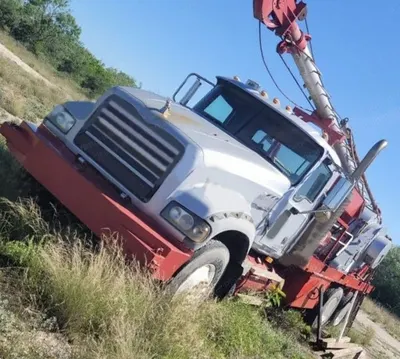 Mack, Swab Rig, 2006, Onshore Well Cleanout