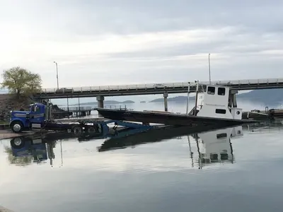 Toby II, Barge Truck Trailer, 2002, 56' x 8'6", Cat Ultrajet 375 Engine