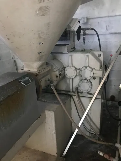 Sius, BN 100 AW, 2001, 100mm Water Cooled Extruder, 50 HP