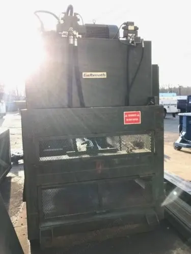 Galbreath, Reconditioned Closed Door Wide Mouth Horizontal Baler, 30 HP, 8" Cylinder, 60x48x36" Bale Size