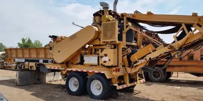 CMI, BioGrind, 2005, Isuzu Engine 107 HP, Double 84" Drums, 4000 VPM