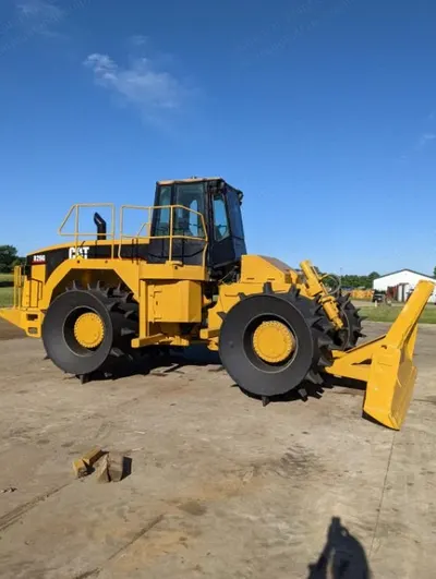 Caterpillar, 826G, Pre-DEF Landfill Compactor