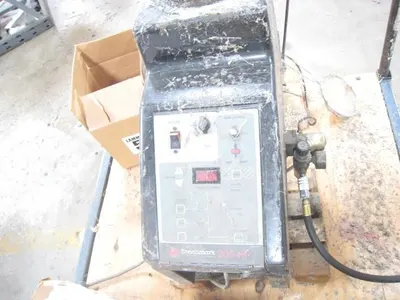 Benchmark, Hot Melt Sprayer