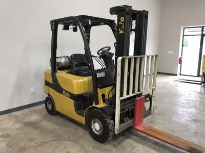 Yale, GLP050LX, 2012, 5000 lbs Capacity, Triple Stage Mast, LP Gas, Solid Pneumatic Tires