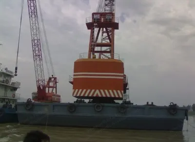Self-Propelled Floating Crane, 300 Tons, 2007, 2x 1200 HP Diesel Engines