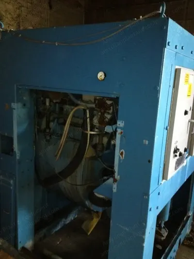 Milnor, 135 Lb, Open Pocket, Soft Mount, Steam Injection Washer Extractor
