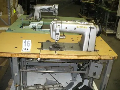 Singer, 300W 101, Sewing Head with Table and Motor