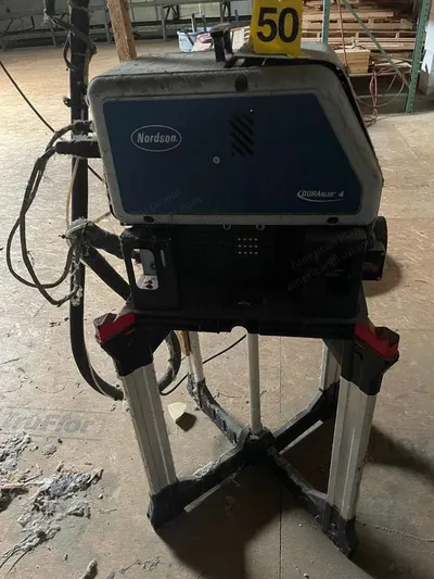 Nordson, DuraBlue 4, Glue Machine, 4L Capacity, 200-240V