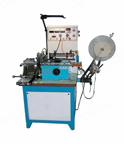 NovaStar, LR111, Auto Ultrasonic Label Cutting and Folding Machine, 6 to 75mm Width, 210 pcs/min