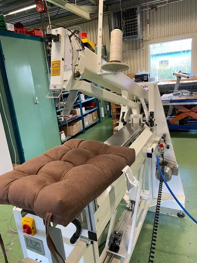 Hector, Long, Tufting Machine for Cushions, Arm Length 1000mm, Max Lift Height 250mm