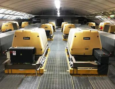 Staubli, CX 880/2688, 2005, 2400 Hooks, JC5 Controller, M4 Modules