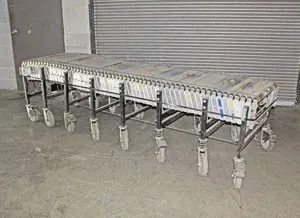 Accordion Skate Conveyor, 24" Wide, 21' Max Length