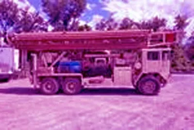 Ingersoll Rand, T4, 1989, 1000/350 Air Compressor, Cummins KT19 Deck Engine, 1000ft Drill Pipe