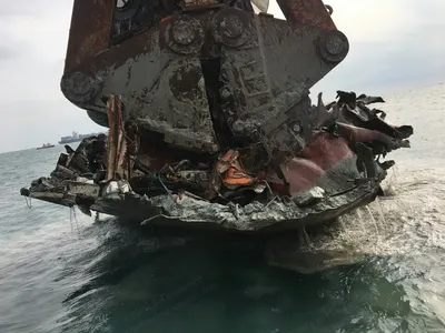 Floating Crane Barge, 2010, 99.80m LOA, 1600 Ton Max Lift Capacity, Non-Self-Propelled