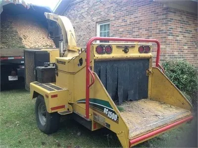Vermeer, BC1500, 2008, Deere Diesel, Automatic Feed, Towable