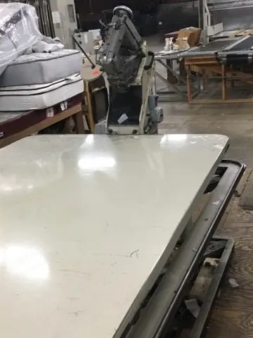 James Cash, 100 SNM, 1972, 20 Inch, Queen Size, Manual Carriage