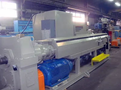 NRM, 6" Plastics Extruder, 30:1 L/D, 8 Zone Barrel, 400 HP