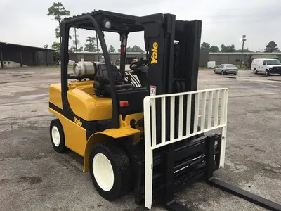Yale, GLP080VX, 2014, 8000 lbs Capacity, Triple Stage Mast, Sideshifting Fork Positioner, 1700 Hours