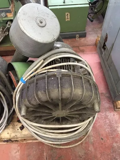 Selvedge Vacuum Pumps for Stenter