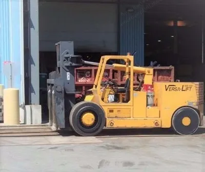 Versalift, 100/140, 2003, 140000 lbs Capacity, 132 in Lift Height, LP Gas, Hydraulic Boom