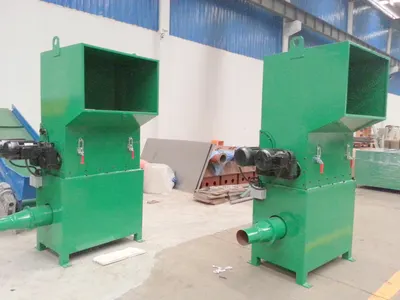 NovaStar, SG189, Styrofoam EPS Shredder, 80-120 kg/h, with Conveyor and Fan Delivery