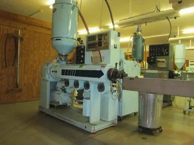 Akron, Pack 250, 2.5" Extruder, 24:1 L/D, 40 HP