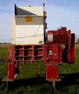 Untha, RS50 TR, Four-Shaft Shredder, 2x 30 HP, 29.5" x 27.5" Cutting Chamber