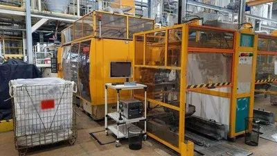 Husky, GL 300, 2003, Injection Molding Machine for PET Preforms, 300 Ton, with Cool Jet Robot