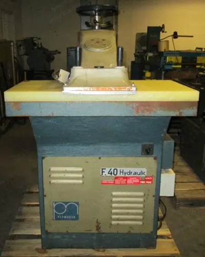 Plymouth, F40, Hydraulic Die Cutter, Swing Arm, 39.375x19.625 inch Table