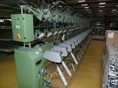 Hirschburger, SE 150 S, 1988, Hank-to-Cone Winder, 24 Heads, 6" Traverse, Waxing Devices