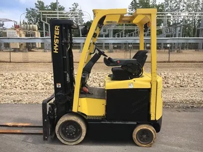 Hyster, E45XN, 2010, 4500 lbs Capacity, Triple Mast, Sideshifter, Fork Positioner, 48V