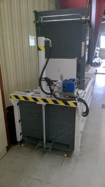 HSM, HSM12 Gigant, 2015, 140 kN Pressing Force, 800x600x900mm Bale Size