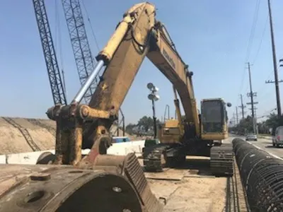 Komatsu, PC 400 LC-7, 2005, 44,000 lbs Operating Weight, 48 inch Bucket, 8,000 Hours