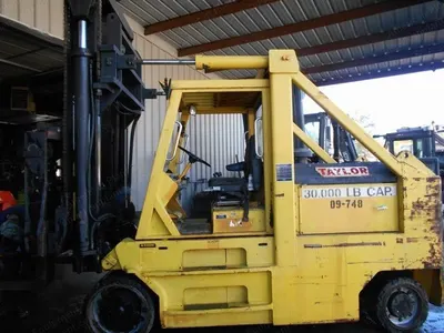 Taylor, TCH300M, 1992, 30000 lbs Capacity, Diesel, Cushion Tire