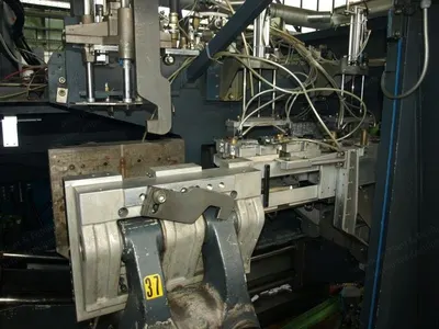 Bekum, BM 704D, 2000, Extrusion Blow Molder, Up to 15 Liter, 200 kN Closing Force
