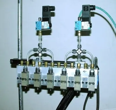 Glue Machinery, Basic Auto Hot Bead Gun, Pneumatic Actuation, 5ms Cycle Rate