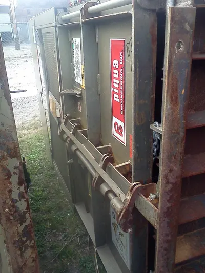 Piqua, 40 Series, Baler, 40x54 inch Chamber, 10 HP Motor