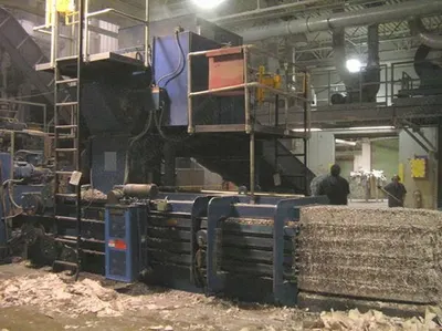 Balemaster, 4025C-8, 1989, 8 inch Cylinder, 150900 lbs Thrust, 28x36.5x84 inch Bale Size