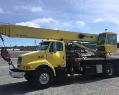 Manitex, 38124SHL, 2000, 38 Ton Capacity, 124 Foot Boom, 31 Foot Jib