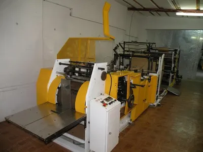 Young Machine Paper Bag Machine, 4-Color Inline Printer, 70-330mm Bag Width, 180-600mm Bag Length