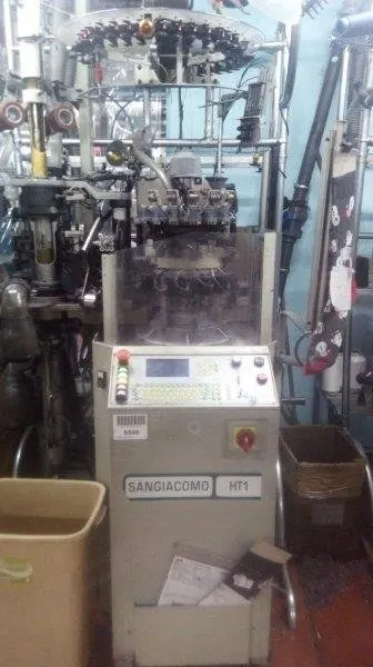 Sangiacomo, HT1 CL Dinema, 2011, 3 3/4" Cylinder, 144/156 Needles, Gauge 36, Sock Knitting Machine