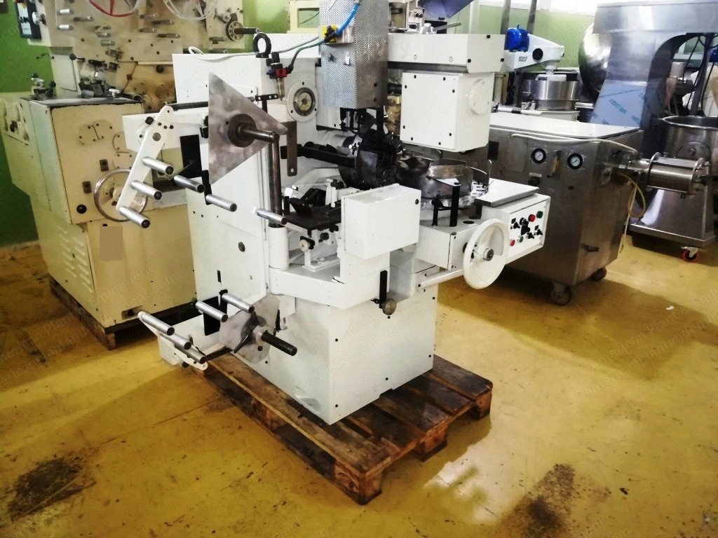 Nagema, Lollipop Twist on Top Wrapping Machine