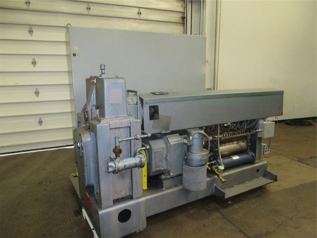 Welex, 2 1/2" Extruder, 30:1 L/D, 50 HP, Rebuilt