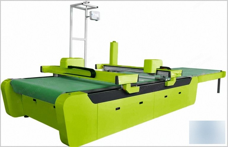 NovaStar, DN137, Leather Cutting Machine, 2500x1300mm, Conveyor Table, Overhead Camera Scanning System